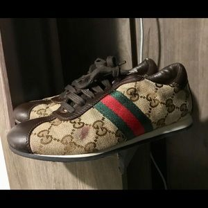 Kids Gucci shoes